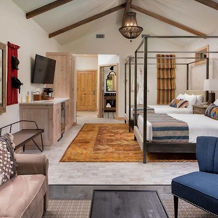 Hotel Camp Lucy Dripping Springs Esterno foto