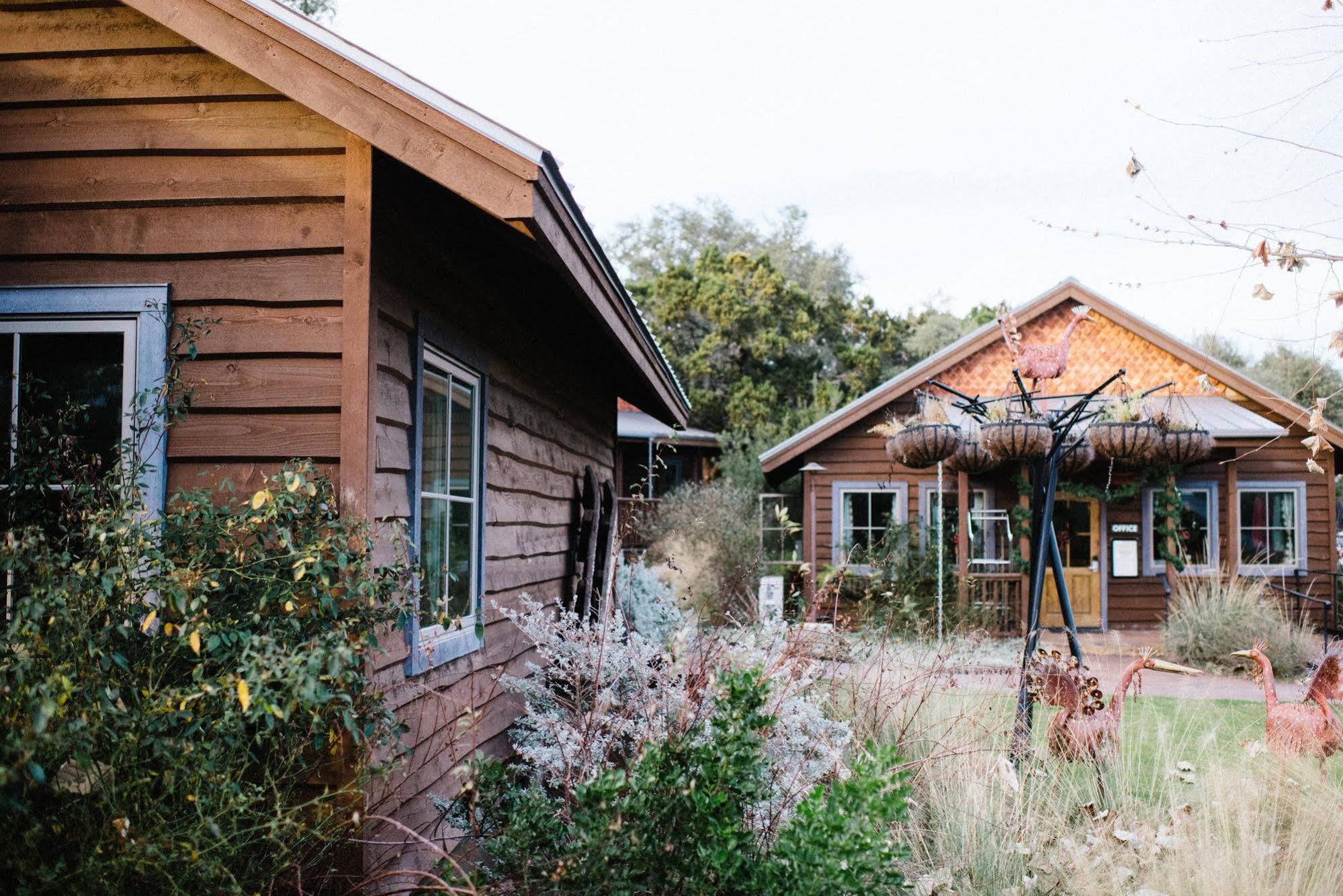 Hotel Camp Lucy Dripping Springs Esterno foto