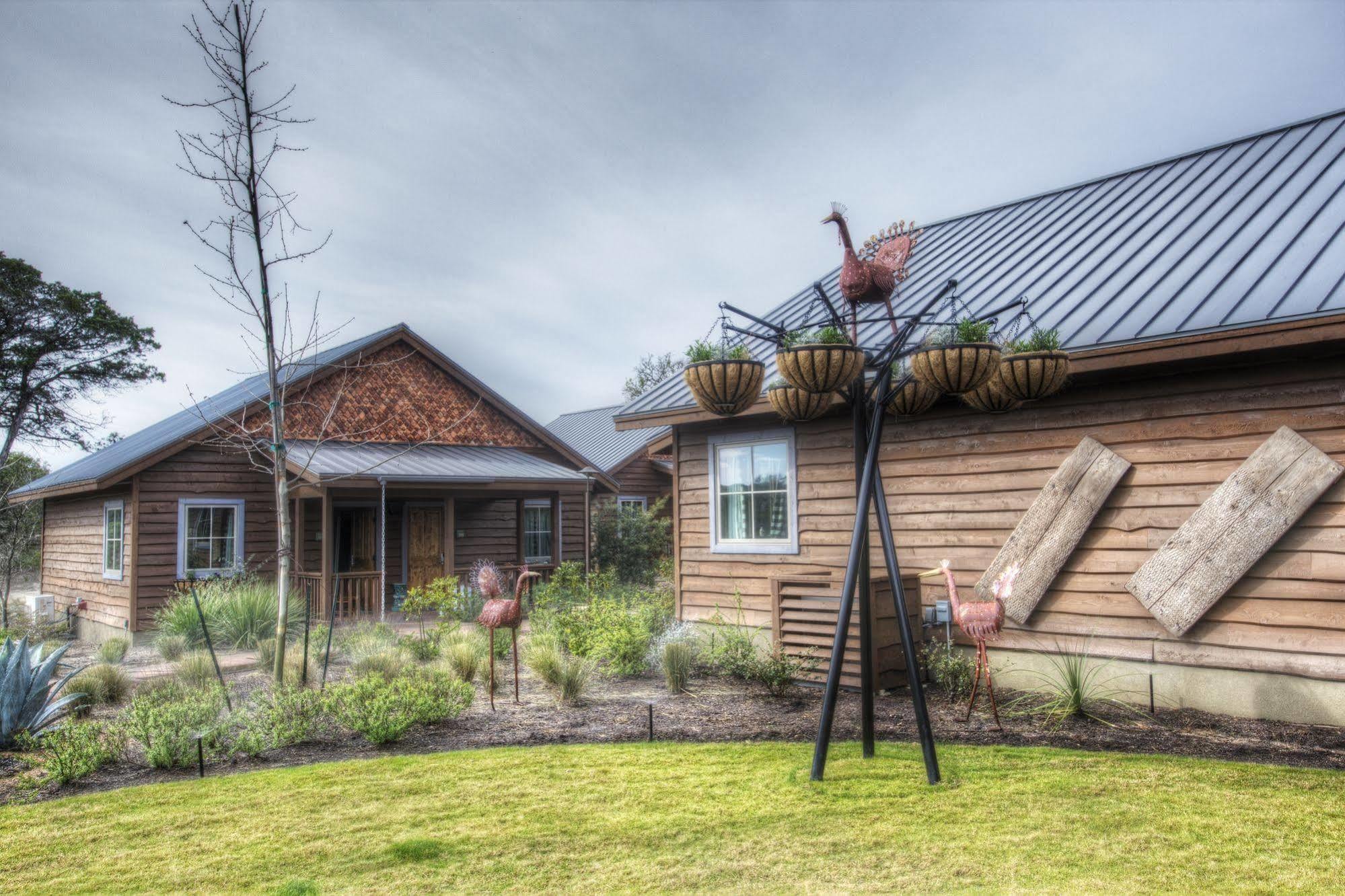 Hotel Camp Lucy Dripping Springs Esterno foto